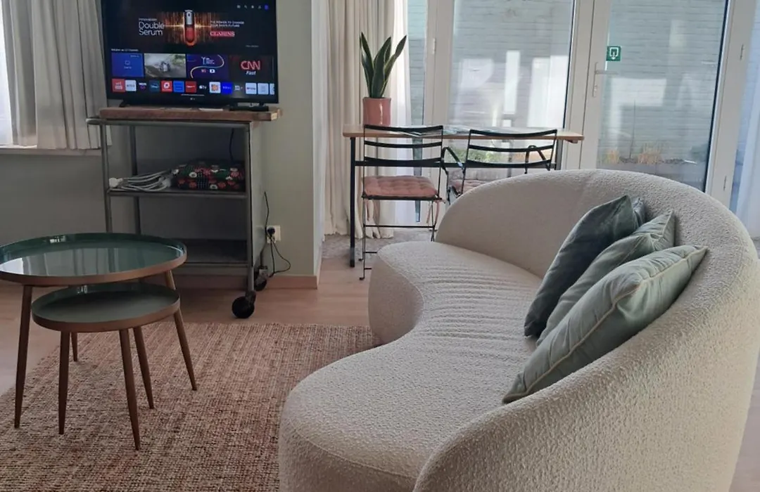Home Away-1